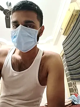 Charm Queen online show from 02-12-26, 04:57