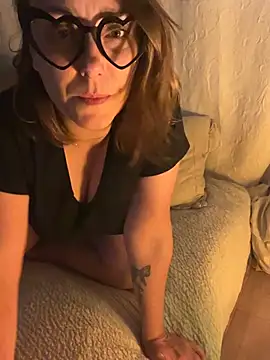 Reine du Vice84 online show from 01-11-26, 04:01