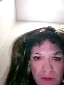 Snapshot of transreyna chatting on 11-02-25, 07:00 transreyna online show from 11-02-25, 07:00