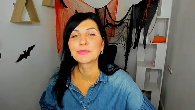 Moon Veloure1 online show from 10-30-25, 03:19