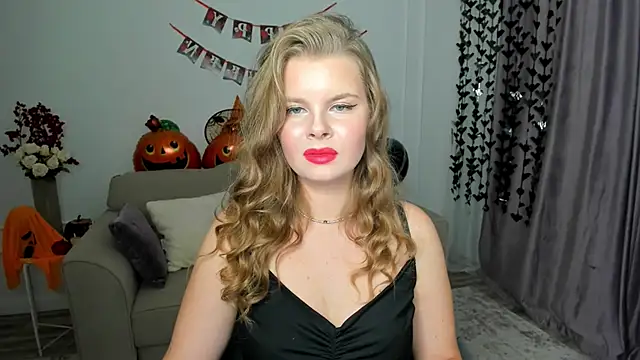 WildeDesiree online show from 10-20-25, 12:27