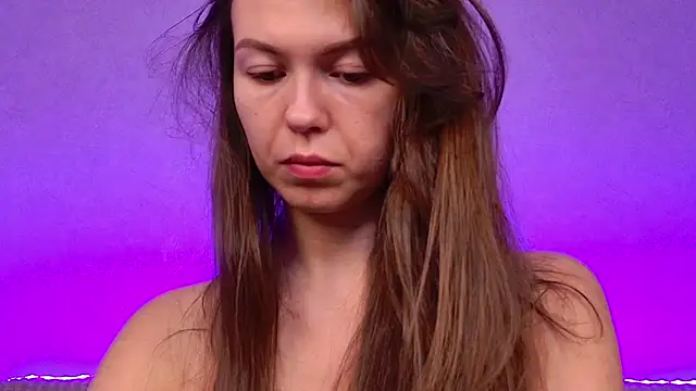 Snapshot of EllaCanny chatting on 03-08-26, 05:22 EllaCanny online show from 03-08-26, 05:22