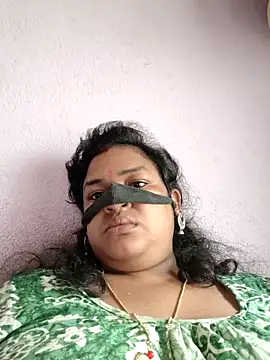 Deborbhavi222 online show from 05-02-26, 04:28