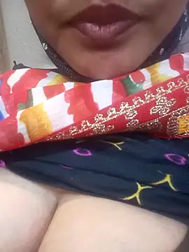 Snapshot of KumariPayal chatting on 10-29-25, 01:46 KumariPayal online show from 10-29-25, 01:46