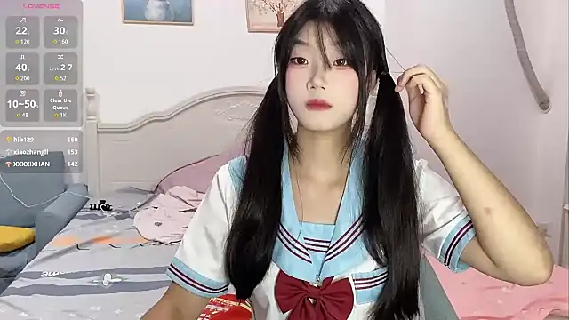 Snapshot of DD-NN chatting on 09-28-25, 01:38 DD-NN online show from 09-28-25, 01:38