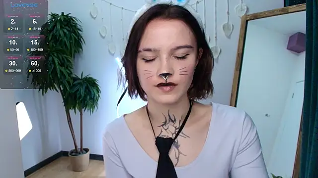 Snapshot of Elastikisss chatting on 10-27-25, 02:26 Elastikisss online show from 10-27-25, 02:26