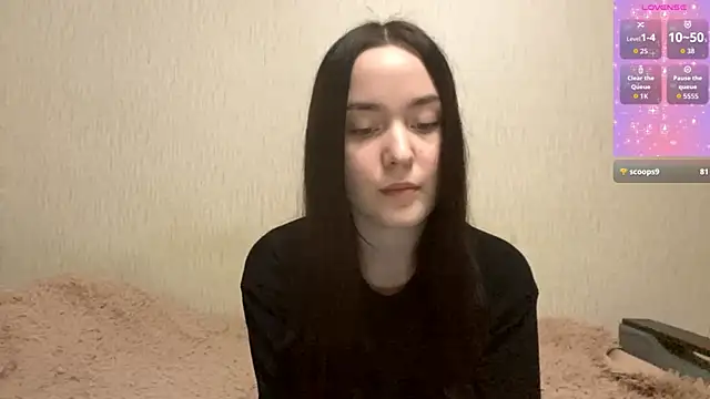 Snapshot of VividSienna chatting on 11-14-25, 03:00 VividSienna online show from 11-14-25, 03:00