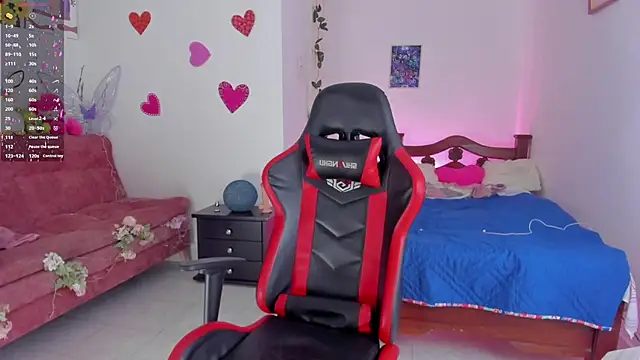 SophieLAmour online show from 09-27-25, 01:43