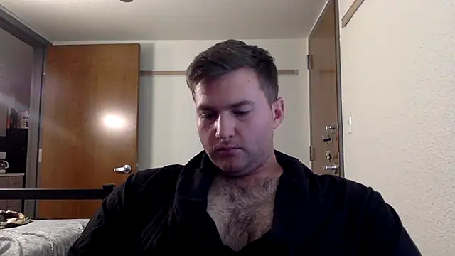 Snapshot of daddypineapple77 chatting on 09-21-25, 07:37 daddypineapple77 online show from 09-21-25, 07:37