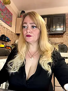 Sweet-blonde online show from 10-16-25, 09:43