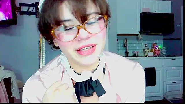 LunaMilav online show from 09-27-25, 02:27