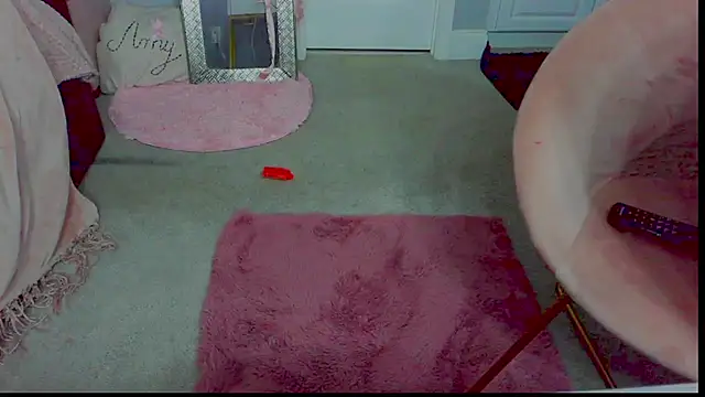 LunaMilav online show from 09-29-25, 01:55