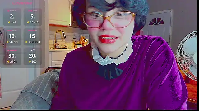 LunaMilav online show from 10-04-25, 02:31