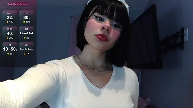 LunaMilav online show from 11-07-25, 01:38