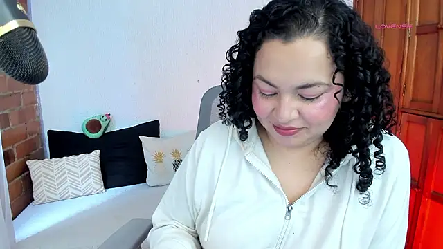 Snapshot of Chubby_Licius chatting on 03-07-26, 04:48 Chubby Licius online show from 03-07-26, 04:48