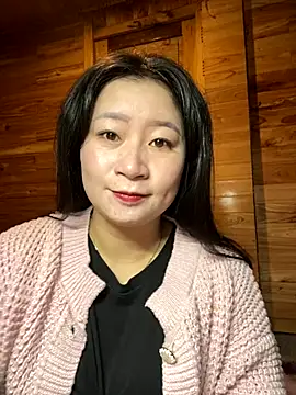 violet-00 online show from 12-16-25, 12:04