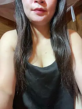 violet-00 online show from 05-15-26, 11:56