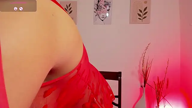 Snapshot of Lauraricci__ chatting on 09-24-25, 06:33 Lauraricci online show from 09-24-25, 06:33