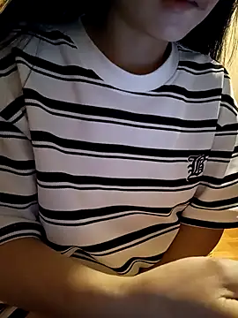 Snapshot of Suny_babyy chatting on 04-16-26, 11:51 Suny babyy online show from 04-16-26, 11:51