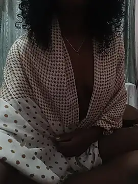 Snapshot of Susy16 chatting on 11-06-25, 11:22 Susy16 online show from 11-06-25, 11:22