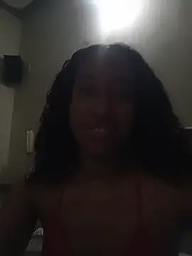 Snapshot of Susy16 chatting on 11-16-25, 04:07 Susy16 online show from 11-16-25, 04:07