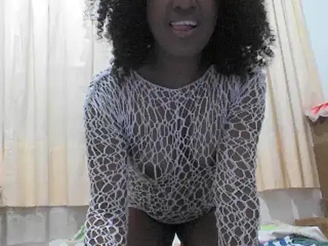 Snapshot of Susy16 chatting on 01-10-26, 05:09 Susy16 online show from 01-10-26, 05:09