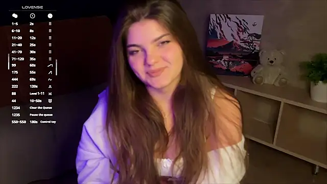 Snapshot of StephanieeMiller chatting on 10-04-25, 01:36 StephanieeMiller online show from 10-04-25, 01:36