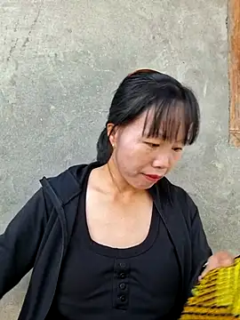 helenzz online show from 10-10-25, 12:53