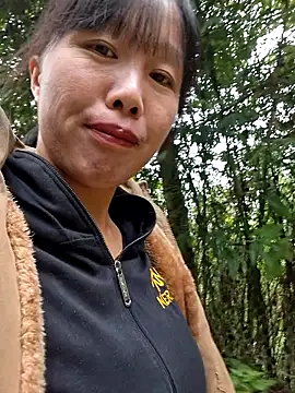 helenzz online show from 10-24-25, 06:54