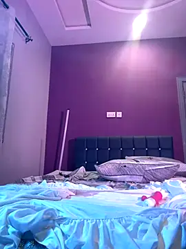 Zola Nooryi online show from 10-02-25, 01:01