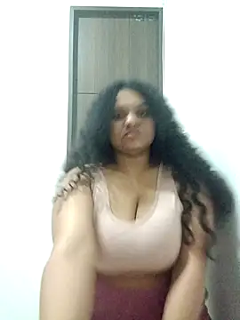 tiana evan online show from 09-23-25, 03:42