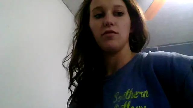 Snapshot of brunettebabexo3 chatting on 03-24-26, 05:23 brunettebabexo3 online show from 03-24-26, 05:23