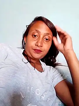 Snapshot of Indianhottie786 chatting on 09-22-25, 07:43 Indianhottie786 online show from 09-22-25, 07:43