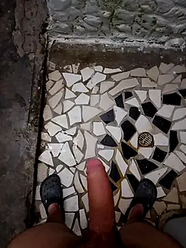 Snapshot of SALCEDO_041198 chatting on 10-07-25, 12:24 SALCEDO 041198 online show from 10-07-25, 12:24