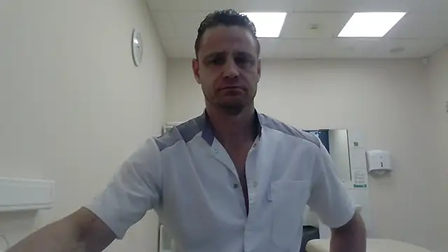 Snapshot of Freeze_Fire chatting on 10-06-25, 05:27 Freeze Fire online show from 10-06-25, 05:27