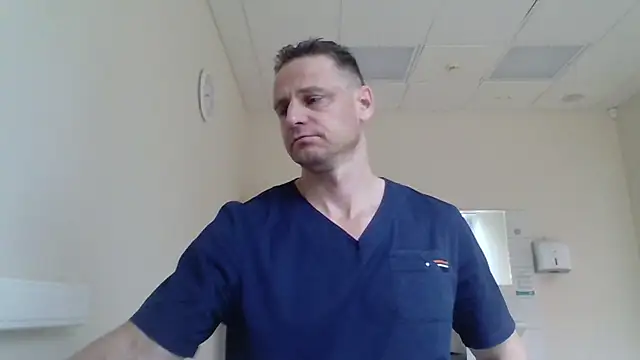 Snapshot of Freeze_Fire chatting on 10-14-25, 05:41 Freeze Fire online show from 10-14-25, 05:41