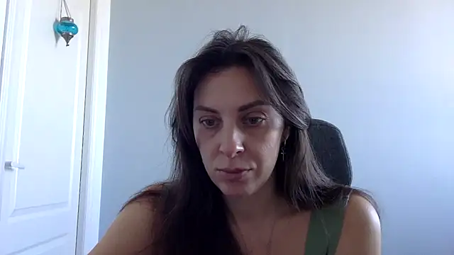 Snapshot of Myronell chatting on 10-06-25, 06:44 Myronell online show from 10-06-25, 06:44