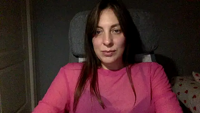 Snapshot of Myronell chatting on 10-21-25, 05:46 Myronell online show from 10-21-25, 05:46