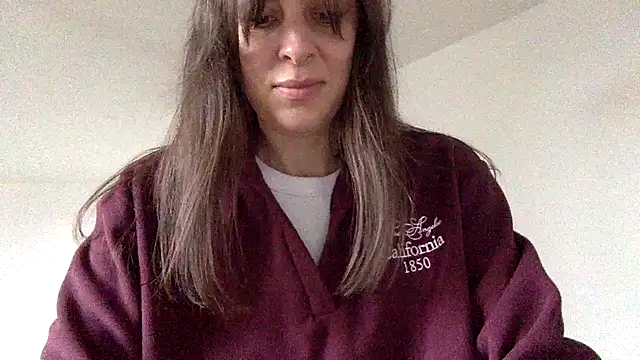 Snapshot of Myronell chatting on 10-24-25, 09:49 Myronell online show from 10-24-25, 09:49