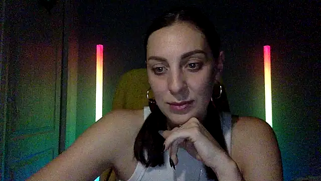 Snapshot of Myronell chatting on 10-29-25, 04:42 Myronell online show from 10-29-25, 04:42