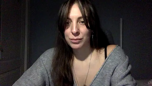 Snapshot of Myronell chatting on 11-05-25, 06:19 Myronell online show from 11-05-25, 06:19