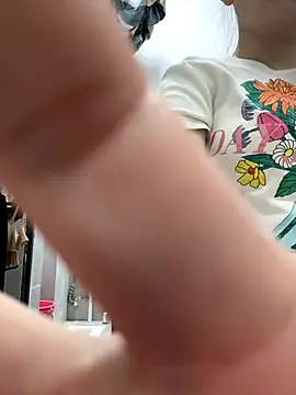 Snapshot of kanaka99 chatting on 10-08-25, 03:09 kanaka99 online show from 10-08-25, 03:09