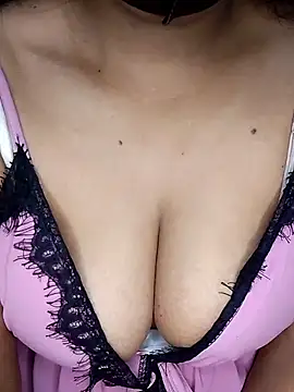 LylyCii96 online show from 10-26-25, 04:40