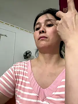 Snapshot of aoyo66 chatting on 10-03-25, 10:23 aoyo66 online show from 10-03-25, 10:23