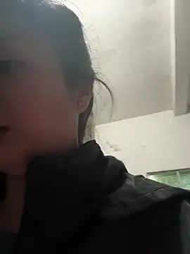 Snapshot of aoyo66 chatting on 10-25-25, 10:48 aoyo66 online show from 10-25-25, 10:48