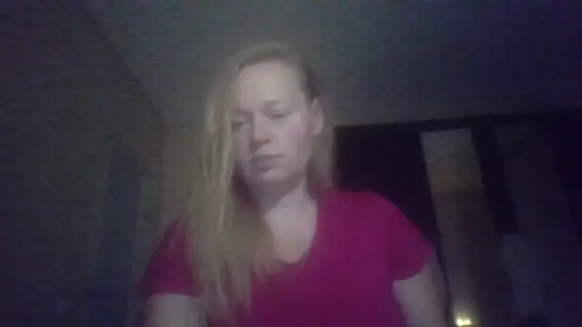 Snapshot of Faynoria chatting on 10-18-25, 08:09 Faynoria online show from 10-18-25, 08:09