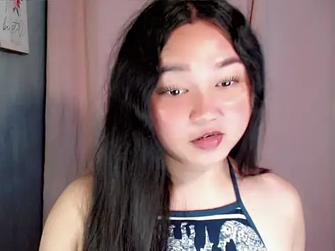Eyes-on-me online show from 07-23-26, 08:40