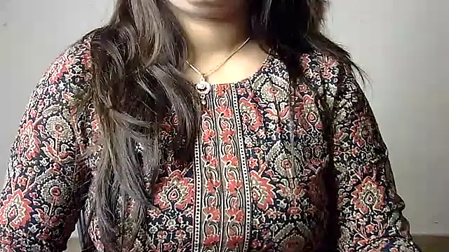 Aaliya02 online show from 06-21-26, 03:31