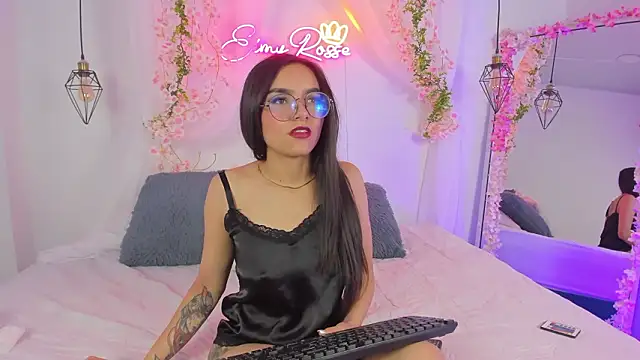 Snapshot of eimi_rosse18 chatting on 02-10-26, 12:42 eimi rosse18 online show from 02-10-26, 12:42