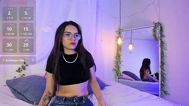 Snapshot of eimi_rosse18 chatting on 03-31-26, 01:00 eimi rosse18 online show from 03-31-26, 01:00